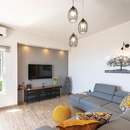 Nice Apartment In Orebic With House Sea View Exteriör bild