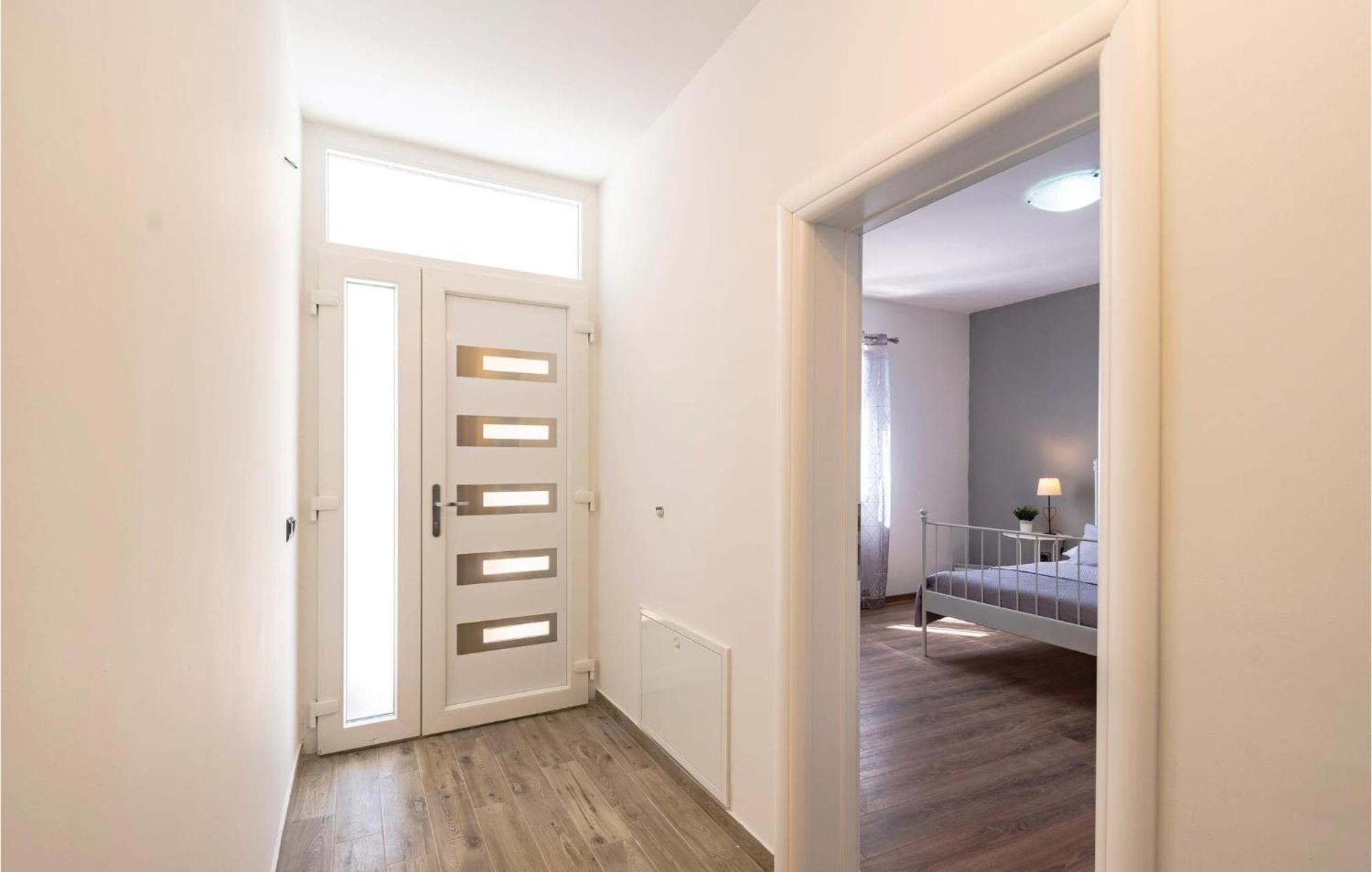 Nice Apartment In Orebic With House Sea View Exteriör bild