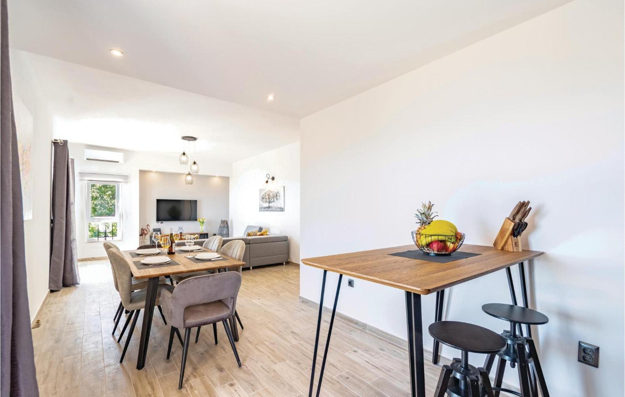 Nice Apartment In Orebic With House Sea View Exteriör bild