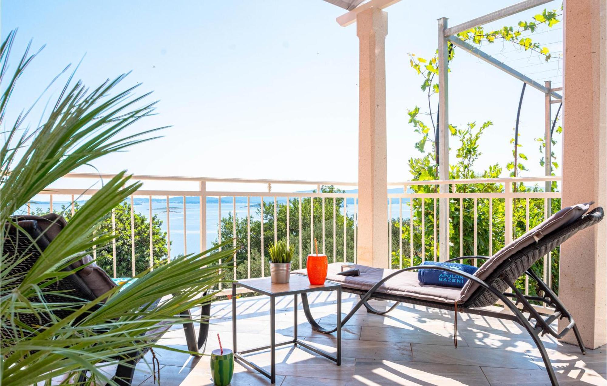 Nice Apartment In Orebic With House Sea View Exteriör bild