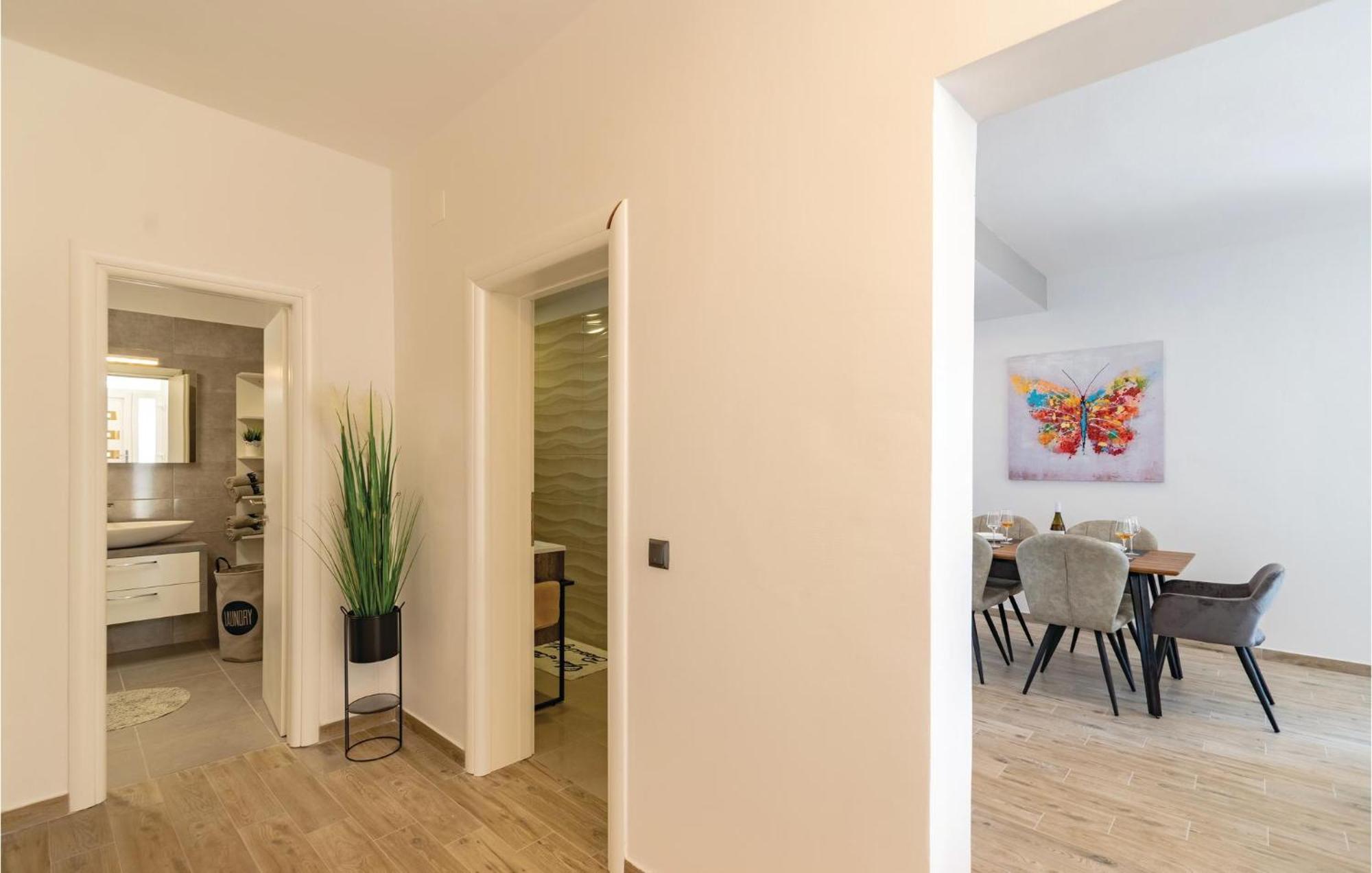 Nice Apartment In Orebic With House Sea View Exteriör bild